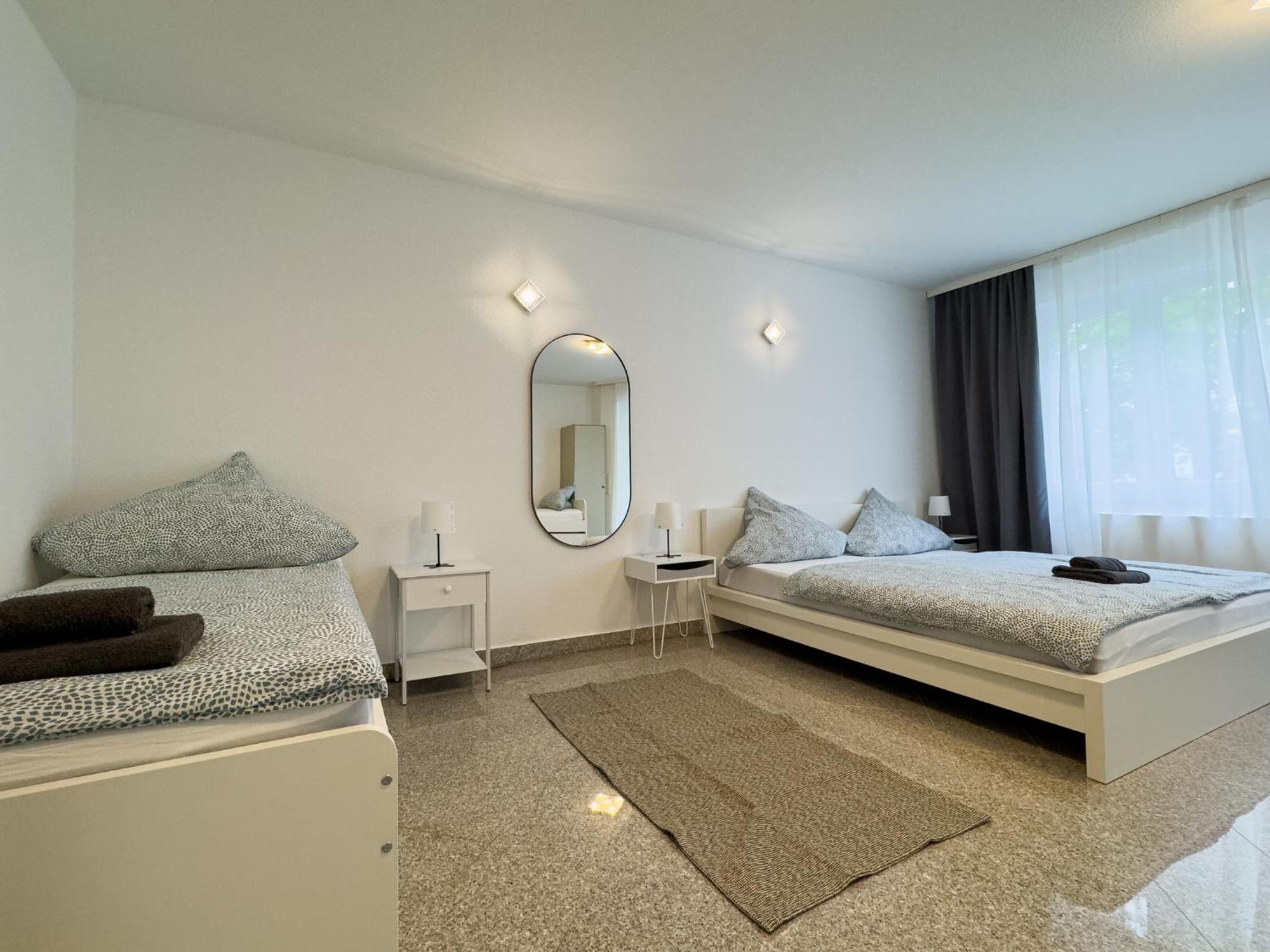 110Qm - 4 Zimmer - Privat Parkplatz - Zentral - Balkon - Mallibase Apartments كاسيل المظهر الخارجي الصورة
